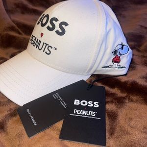 Hugo Boss x PEANUTS white cream hat